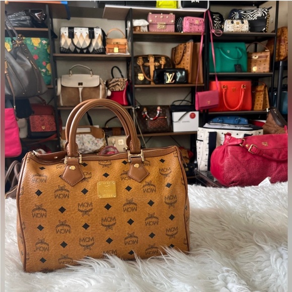 MCM COGNAC BOSTON BAG - Picture 3 of 14